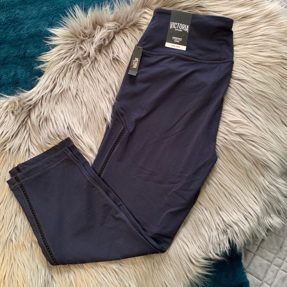 Victoria’s Secret capri yoga pants.